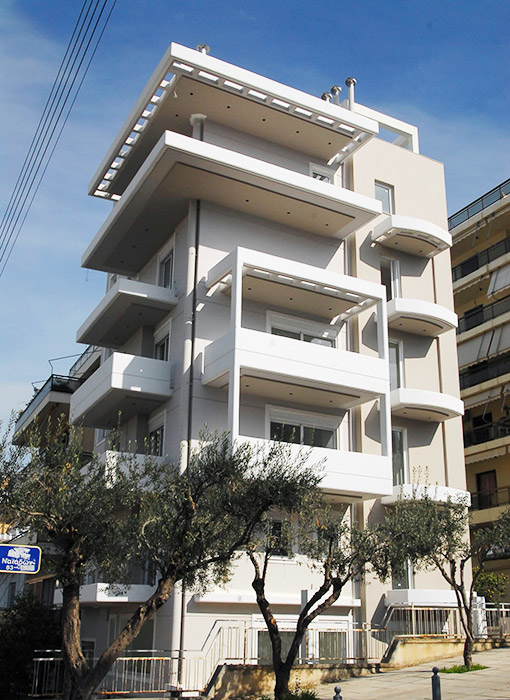 Apartment building in Paleo Faliro